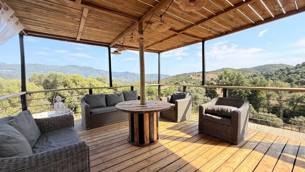 Vente Chalet Maison de 259 m² avec piscine et chalet à Cognocoli-Monticchi Porto pollo