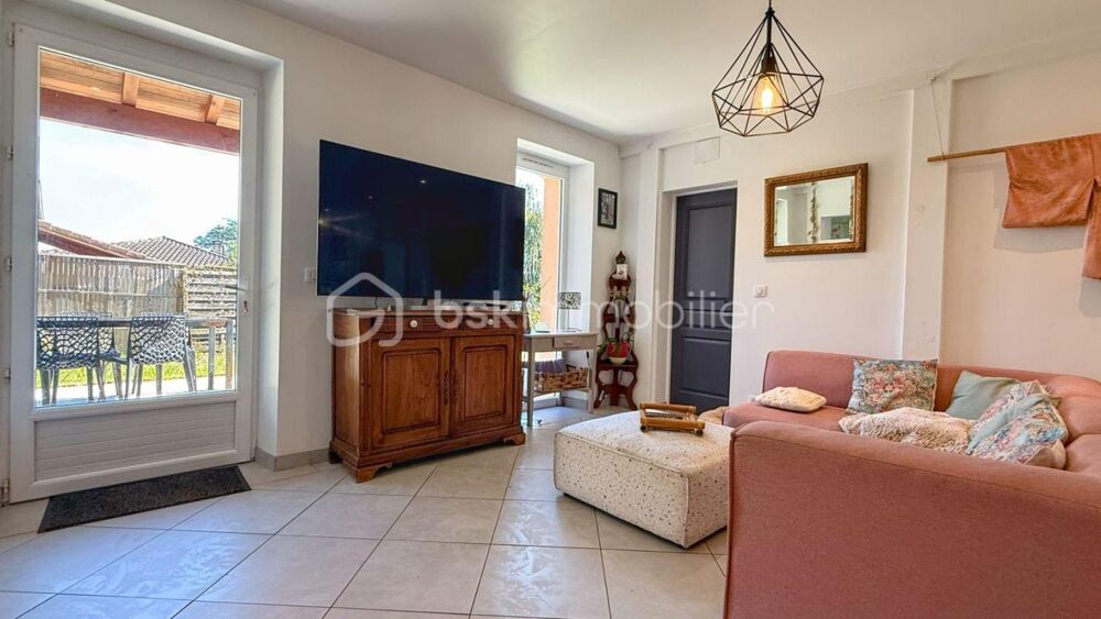 ? Propriété familiale avec gîte, chalet et prestations haut de gamme sur 2 526 m² ?
