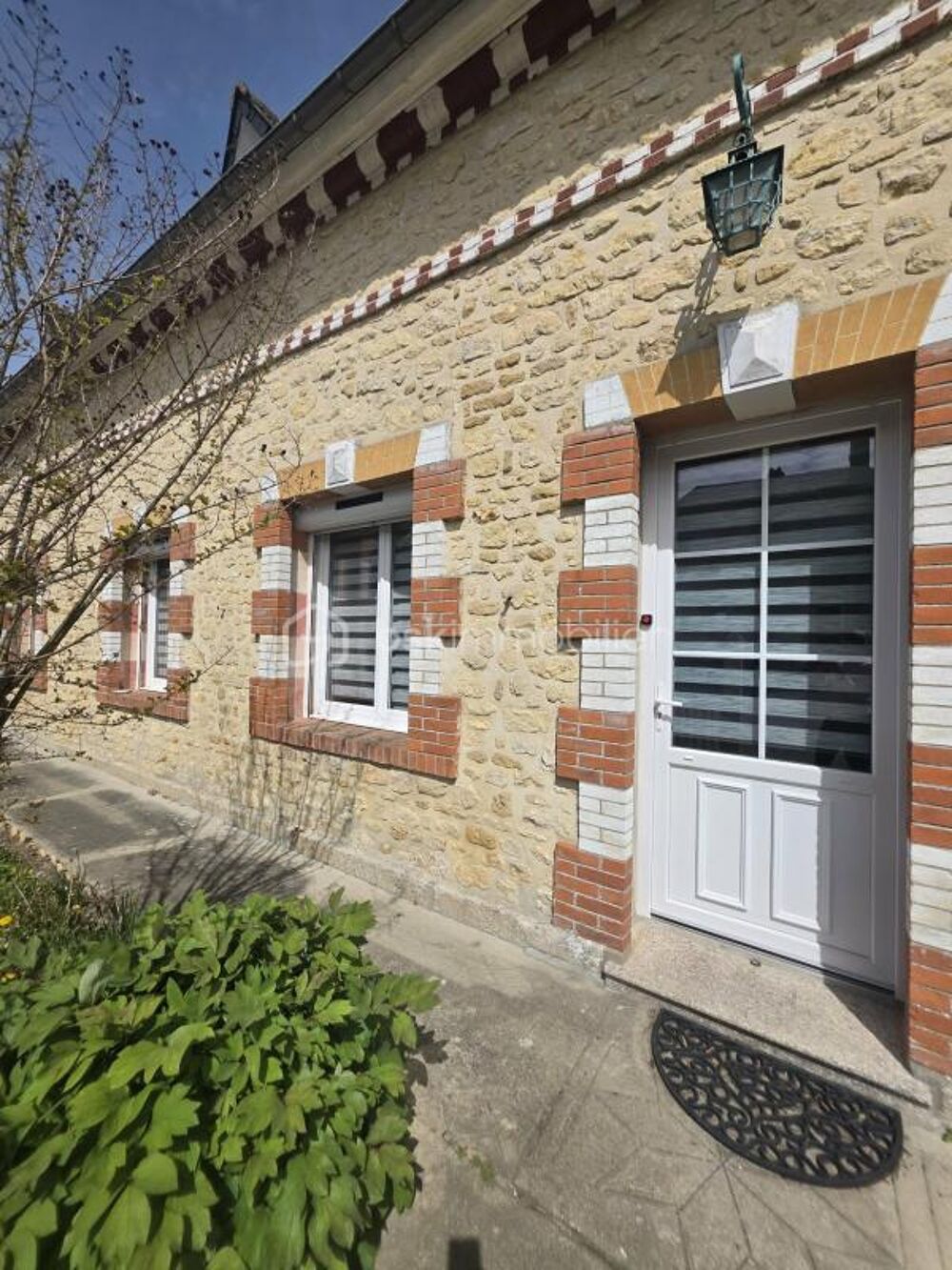 Maison de bourg de 190m2 avec terrain et Garage