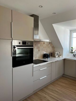  Appartement à louer 3 pièces 65 m²