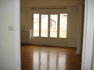  Appartement à louer 1 pièce 50 m²
