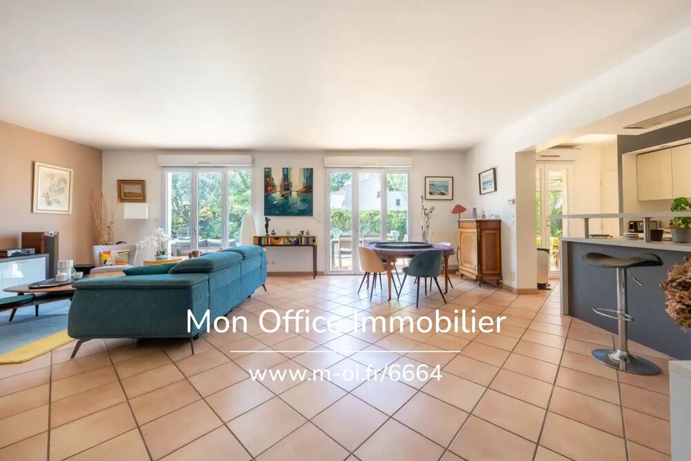 Référence : 6664-NZW - Maison 4 chambres - piscine, jardin, garage