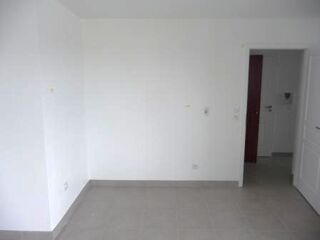  Appartement à louer 3 pièces 65 m²