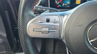 Classe A 200 163 7G-DCT AMG Line - Automatique Toit ouvrant 2018 occasion 37230 Fondettes