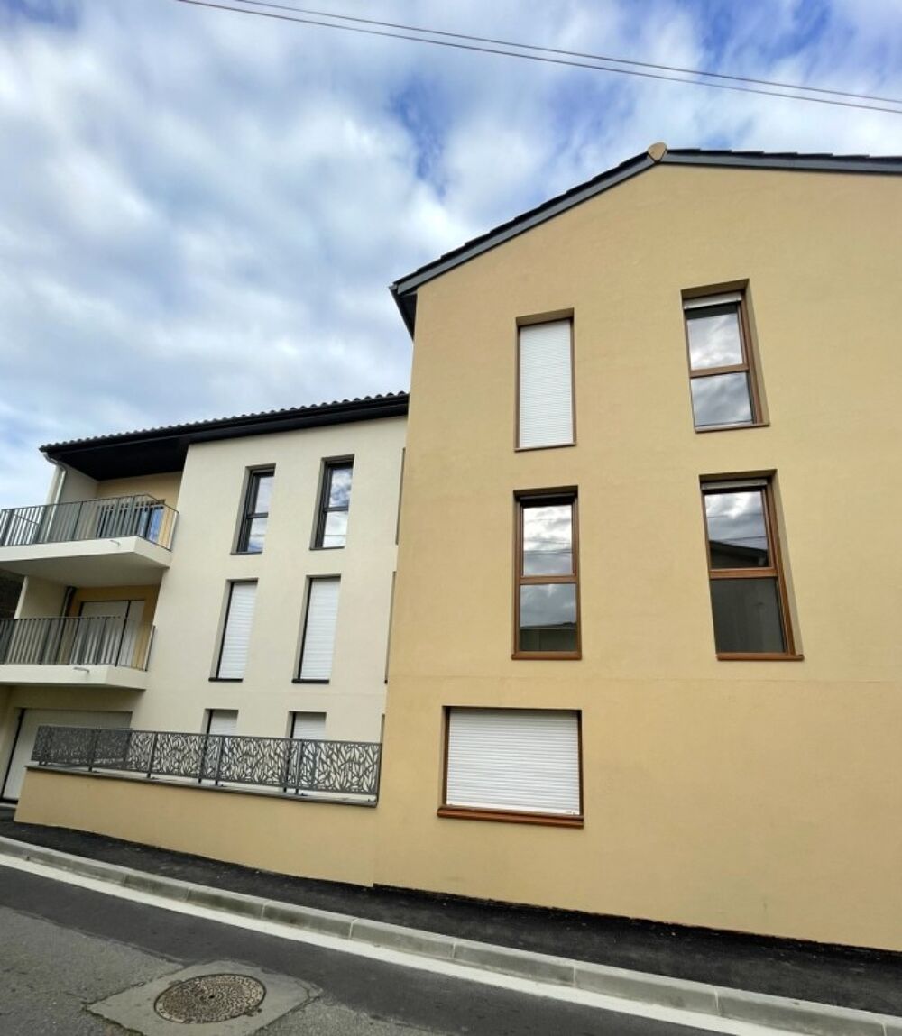 T2 avec terrasse, jardins et parking à RILLIEUX LA PAPE