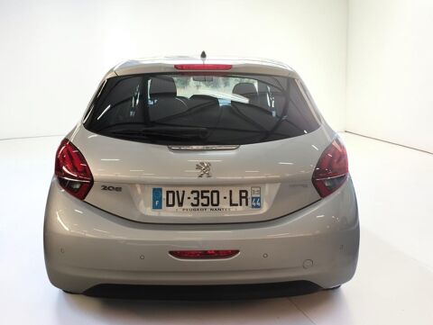 208 1.2 VTI 82 5P 2015 occasion 06640 Saint-Jeannet