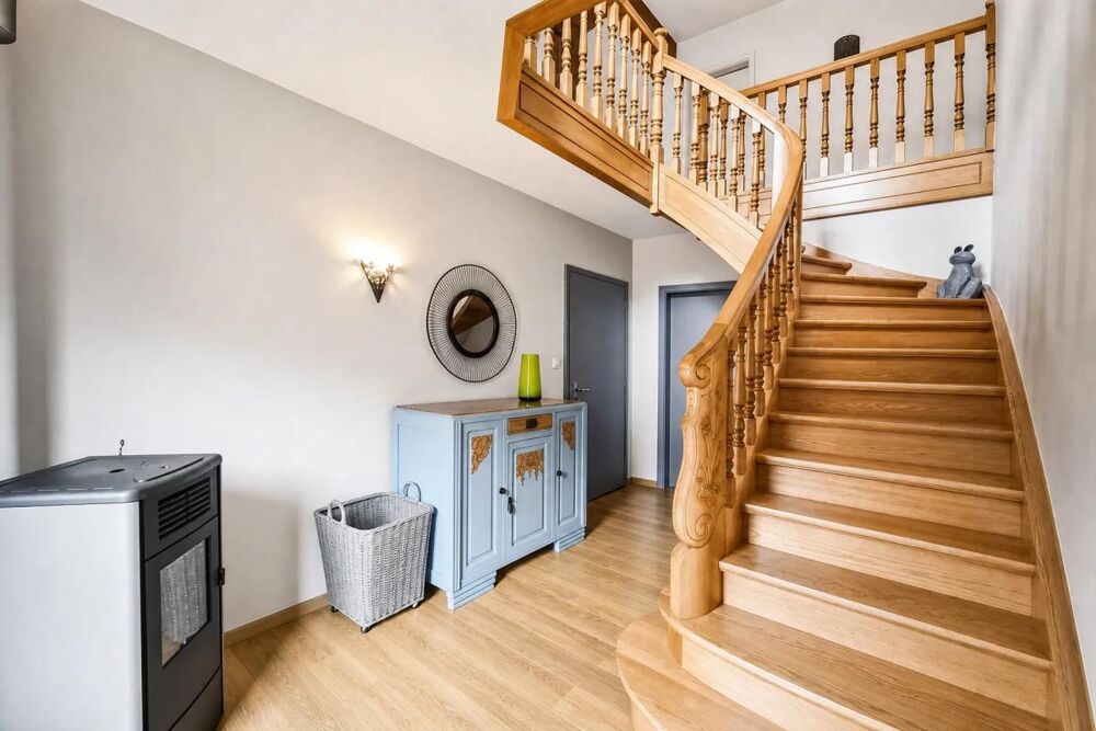 Vente Maison Maison de 6 pièces de 195 m² à Rosteig Rosteig