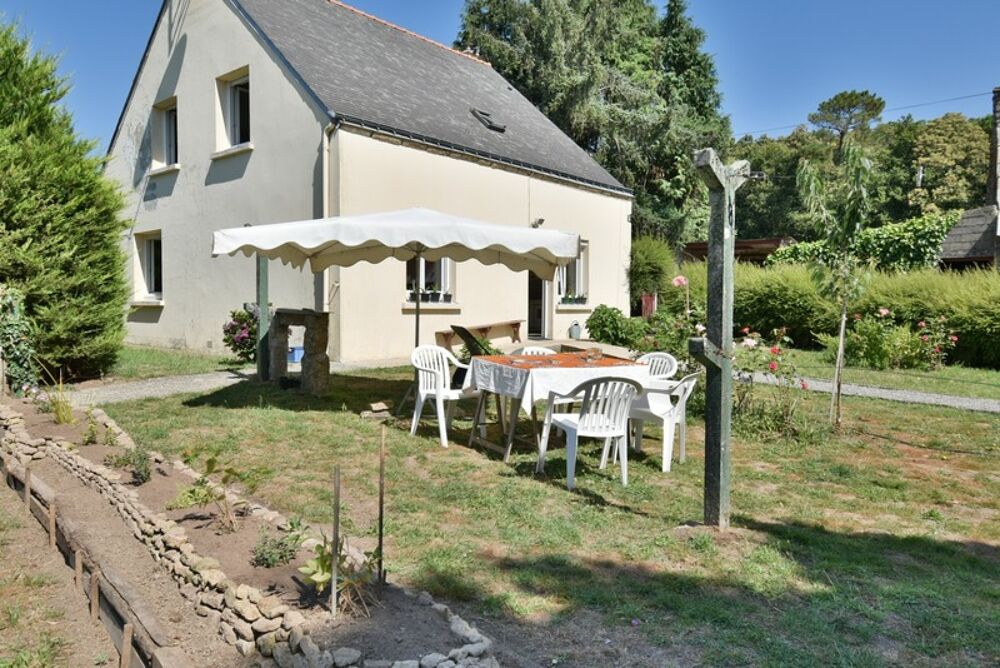 Prix réajusté! Propriété de 1,5 hectares avec ancienne chaumière et maison de 110m²