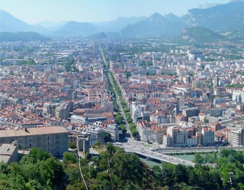 ? &Agrave; VENDRE � FOND DE COMMERCE MULTI-POSSIBILIT&Eacute;S � EMPLACEMENT N&deg;1 GRENOBLE ? 98000 38000 Grenoble