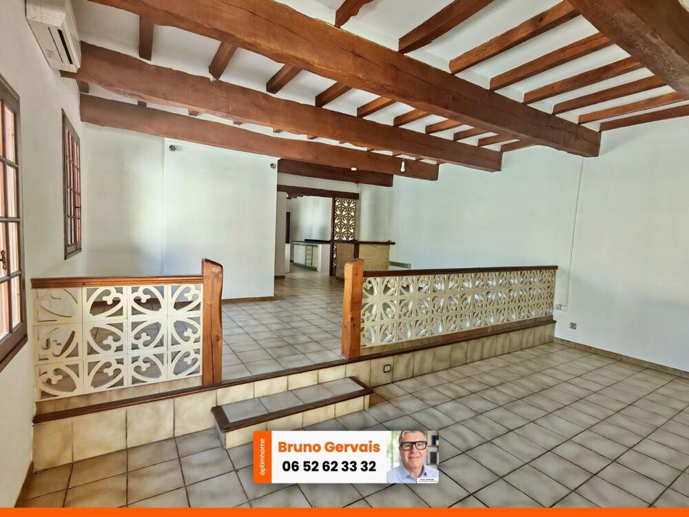 Maison familiale 150 m² avec garage, bureau indépendant, terrasse et grand espace de stockage à Frontignan centre