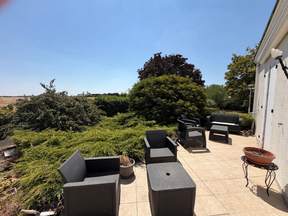 Vente Maison Maison de 5 pièces de 164 m² situé à Irais Irais