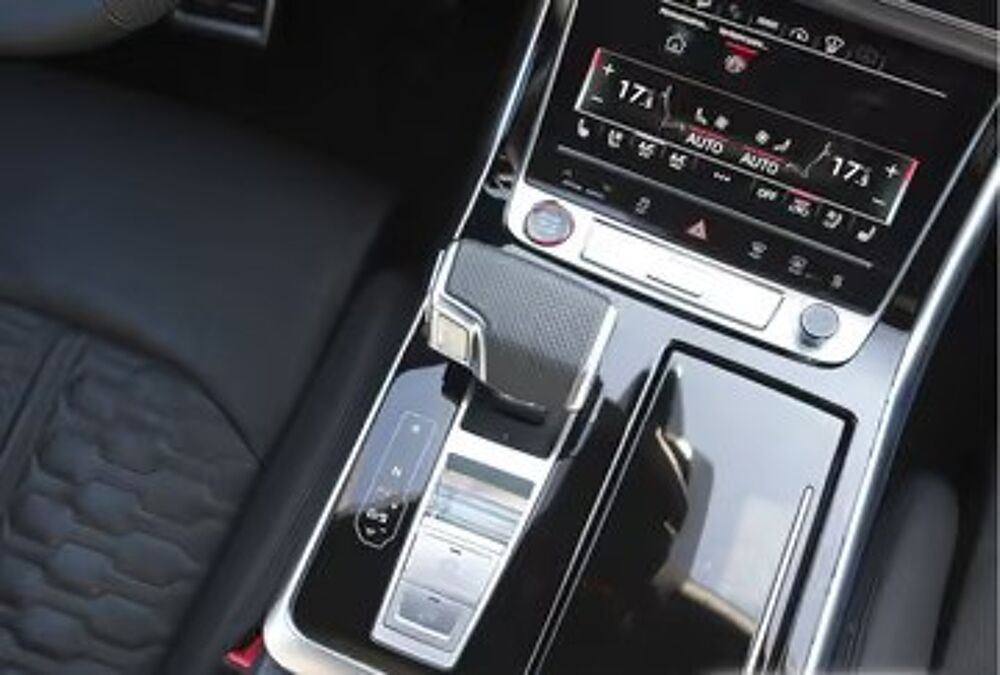 RS3 TFSI quattro Tiptronic – SUV Sportif V8, Pack RS 2024 occasion 33000 Bordeaux