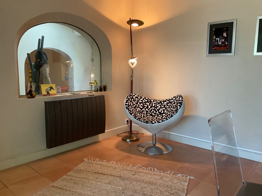 à vendre  Propriété/château Rognes (13840)