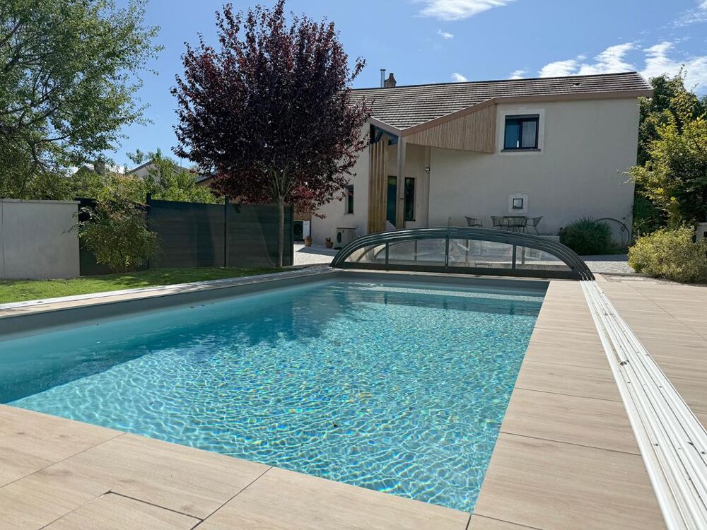Maison ancienne de 7 pièces 190 m2 avec piscine