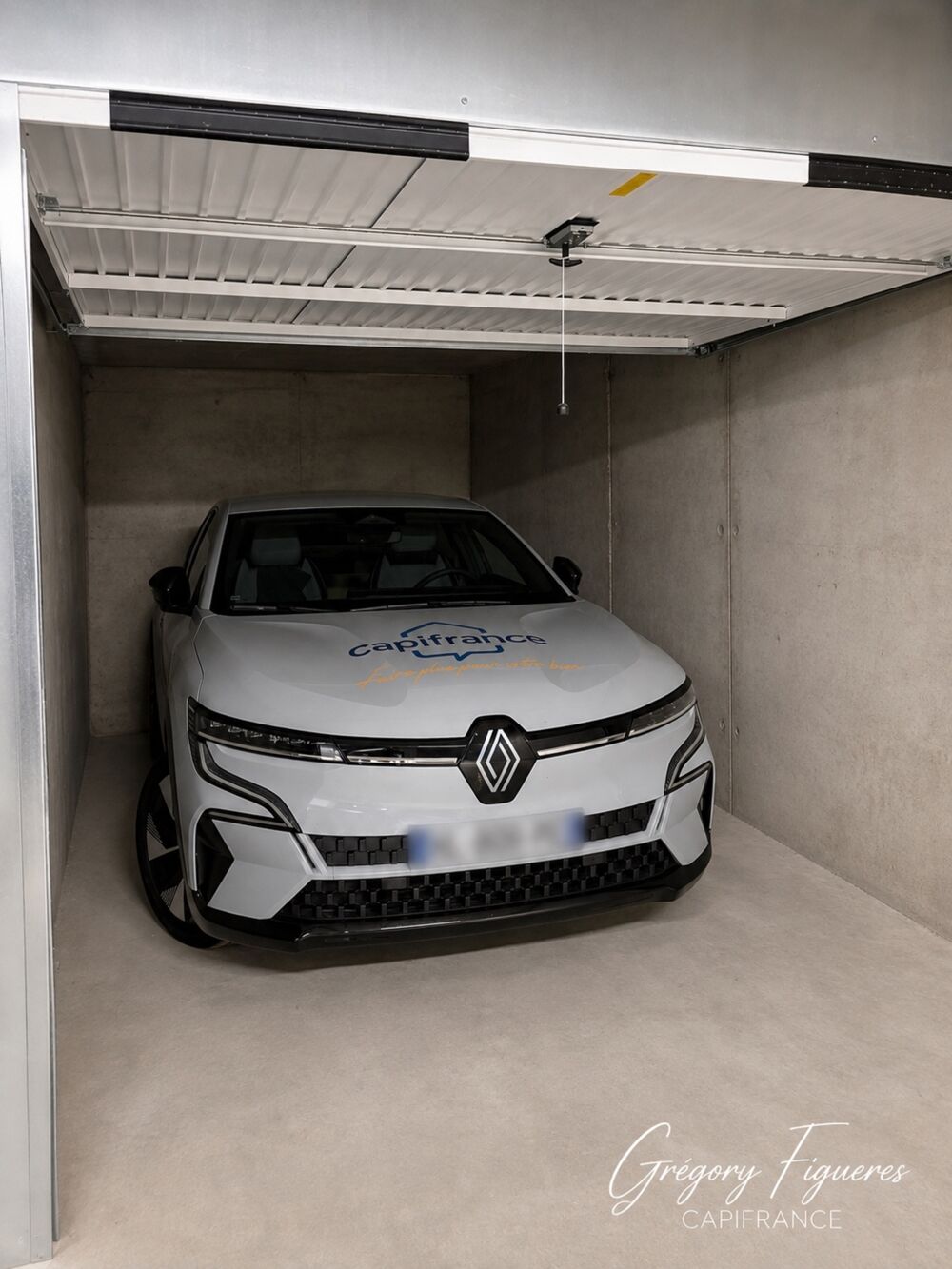 Location Parking/Garage GARAGE FERMÉ À LOUER – 13,9 m² – DÉCINES-CHARPIEU – RUE DE LA RÉPUBLIQUE Decines charpieu