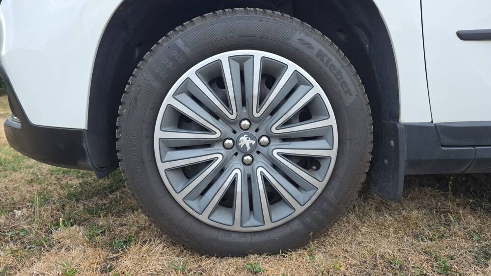 2008 1.2 PureTech 82 Active 2015 occasion 87200 Saint Junien