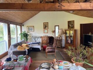  Maison � vendre 10 pi�ces 242 m�