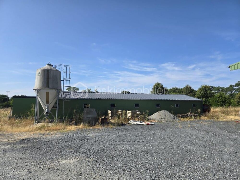 Vente Terrain Entre Laval et Mayenne, terrain avec bâtiments Martigne sur mayenne