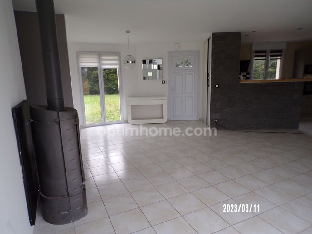 ? Plain-pied 105 m²  3 chambres + bureau  Terrain clos 700 m²  Roullet-Saint-Estèphe