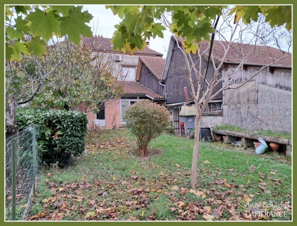 A vendre Pergain-Taillac Maison de village 170m2 - Terrain 1100m2-garage-hangar