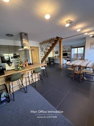 Vente Maison Référence : 7406-APH - Maison de village rénovée de 99m² avec 3 chambres Les belleville