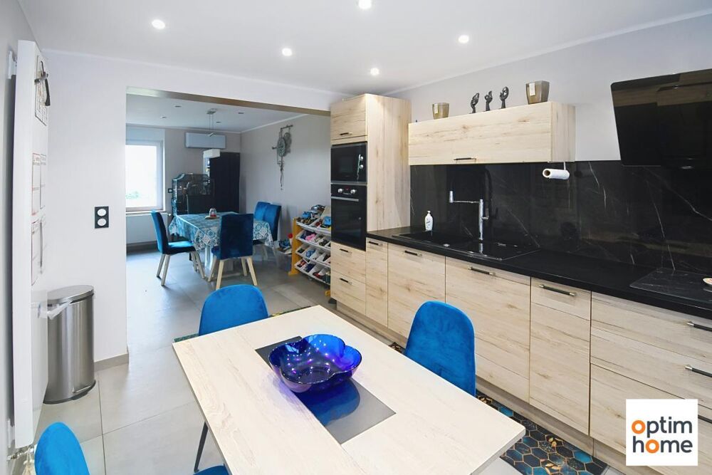 Exclusivité  Sympathique maison familiale de 177 m²  4 chambres  1 bureau - 2 salles de bain