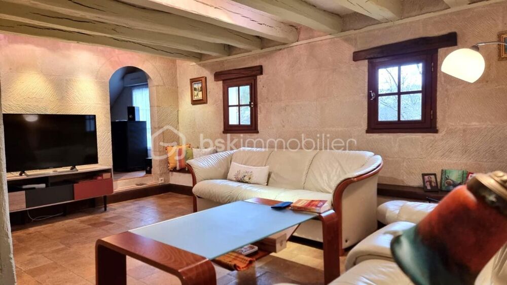 Vente Maison BERTHENAY - Maison de 225 m² avec piscine et dépendances Berthenay