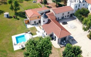  Propri�t�/ch�teau � vendre 9 pi�ces 378 m�