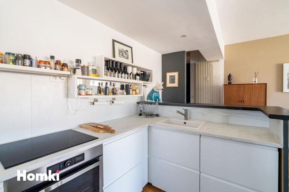 Vente Appartement Appartement T3 de 98 m² à Marseille 13006, Rue de Village Marseille 6