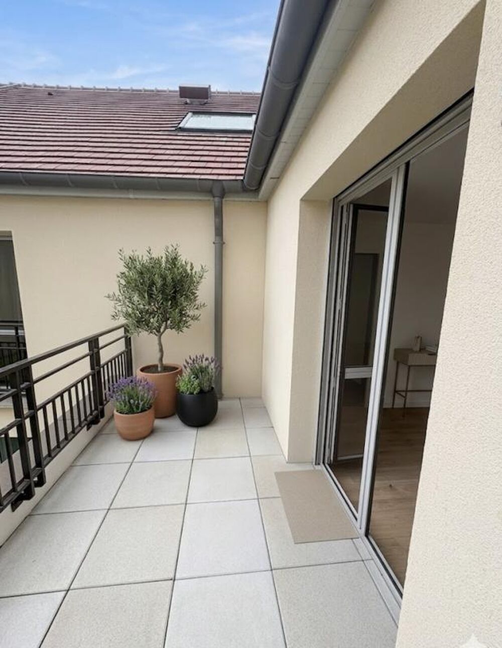 Vente Appartement 3 PIECES EN DERNIER ETAGE AVEC TERRASSE Morainvilliers