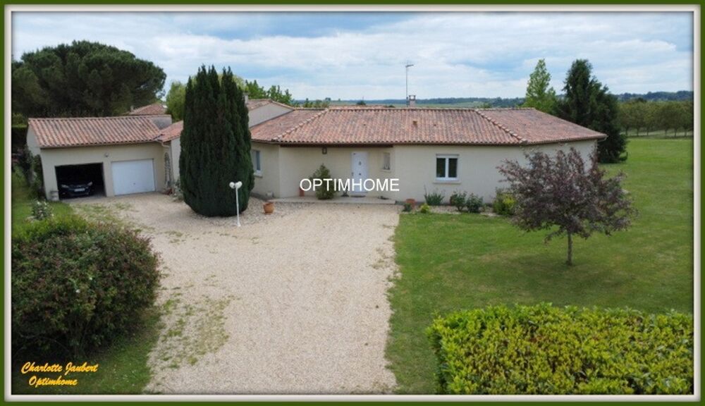 Maison contemporaine de plain-pied avec grand terrain arboré Proche de CHALAIS (16)