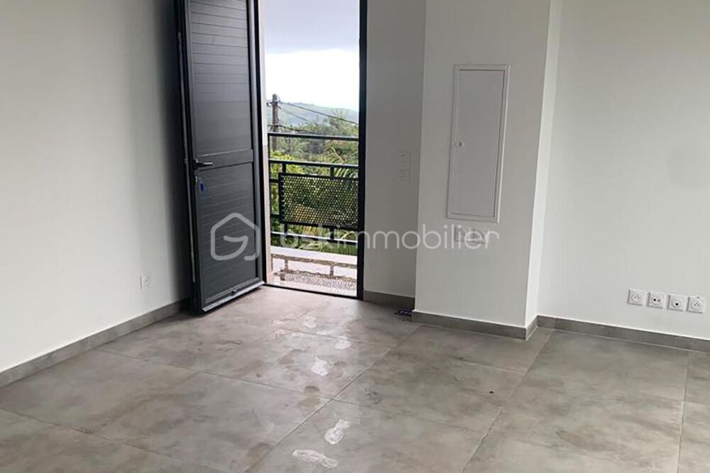 Location Appartement T3 en Duplex de 50 m² sur Le Tampon