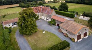  Propriété/château à vendre 15 + pièces 495 m²