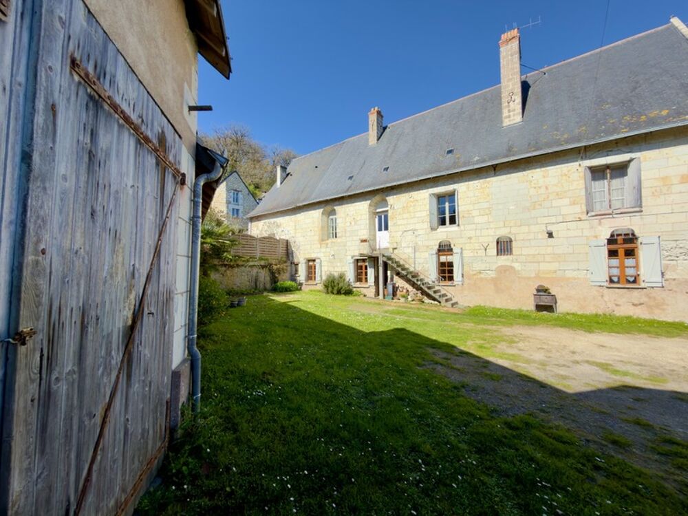 Vente Maison TRÈVES, Ancien Logis du début XVIIème siècle de 265m² sur jardin arboré de 1600m² Treves cunault