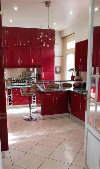  Propri�t�/ch�teau � vendre 5 pi�ces 233 m�