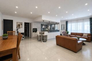  Maison à vendre 10 pièces 270 m²