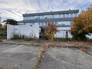  Immeuble � vendre 15 + pi�ces 1441 m�