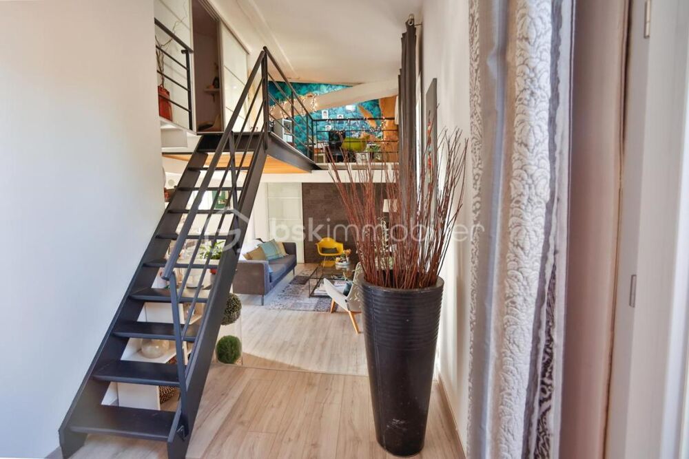 Vente Duplex/Triplex Charmant appartement lumineux au cœur de la ville – Boutonnet. Idéal pour la vie urbaine ! Montpellier
