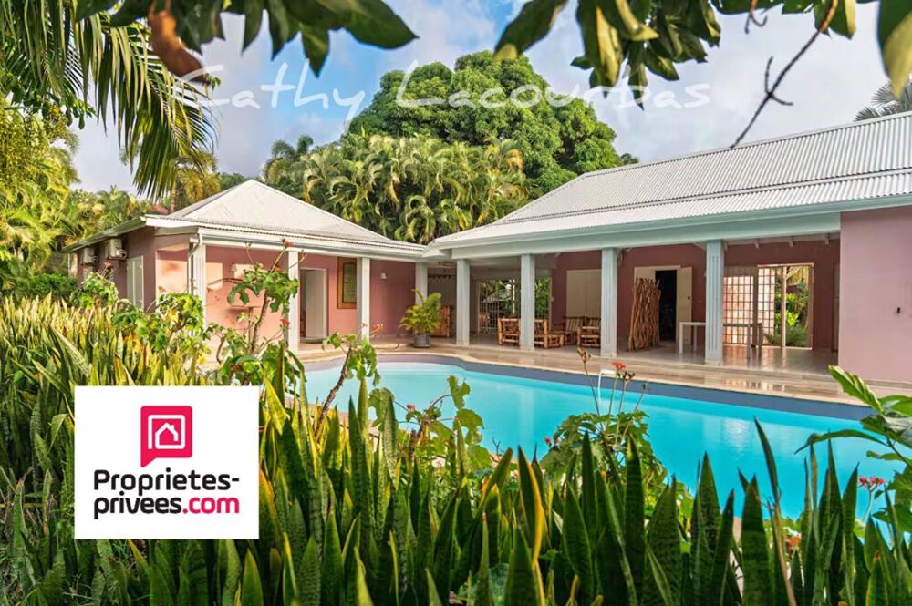 � vendre  Villa Bouillante (97125)