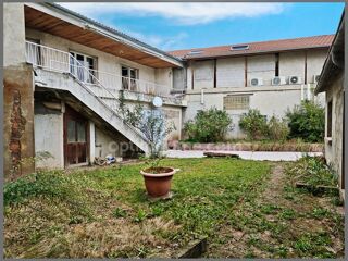  Maison � vendre 15 + pi�ces 342 m�
