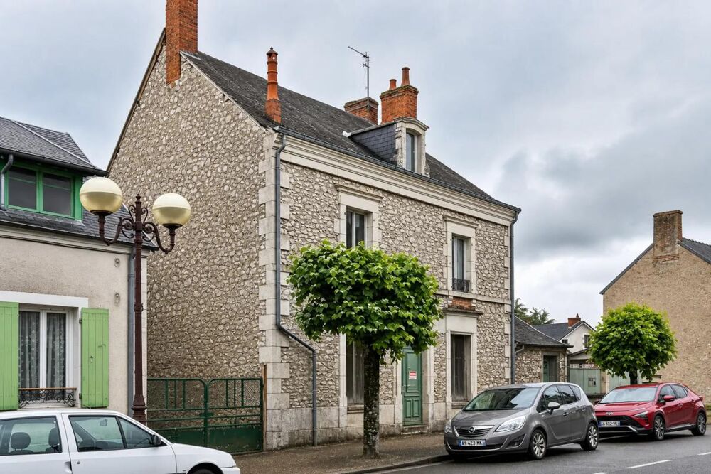 Maison 5 pièces 126 m² Mehun-sur-Yèvre louée