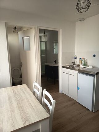  Appartement à louer 1 pièce 21 m²