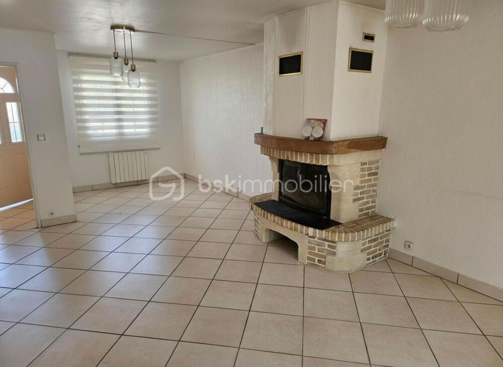 Vente Maison Maison familiale avec jardin arboré, véranda et stationnements privés Villerest