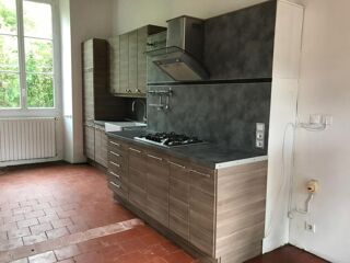  Propriété/château à vendre 8 pièces 189 m²