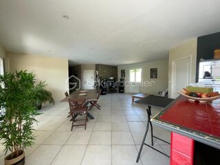  Villa  vendre 5 pices 146 m