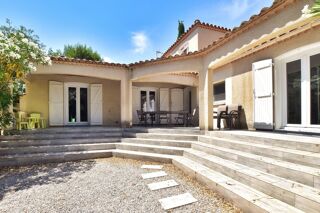  Villa à vendre 7 pièces 151 m²