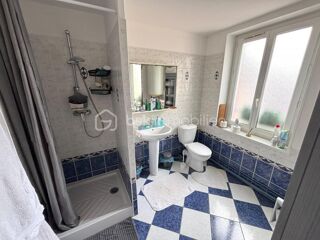  Immeuble à vendre 6 pièces 198 m²