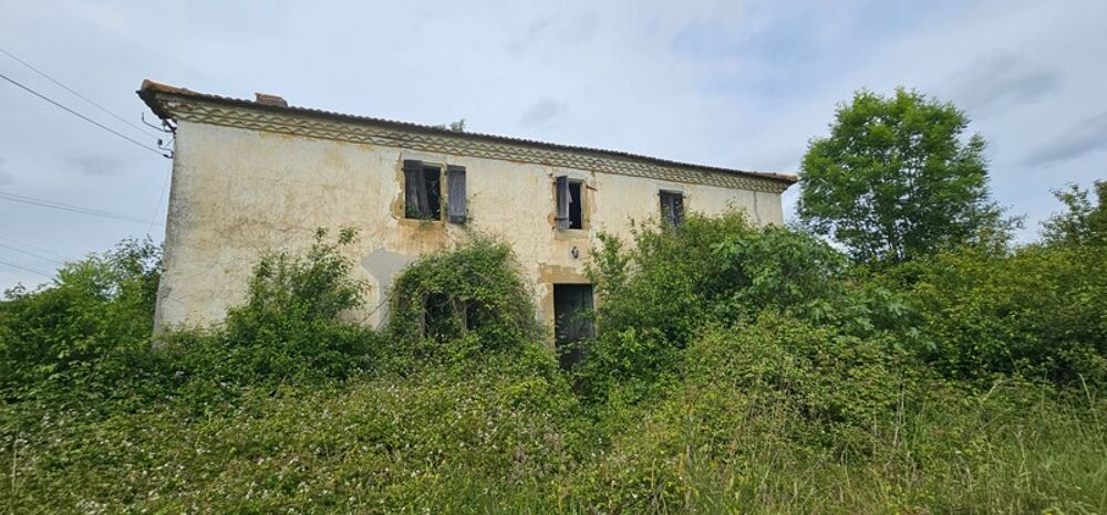 Dpt LANDES (40), à vendre à POUDENX, Maison + grange anciennes à rénover sur 1,7 hectare de terrain, au calme