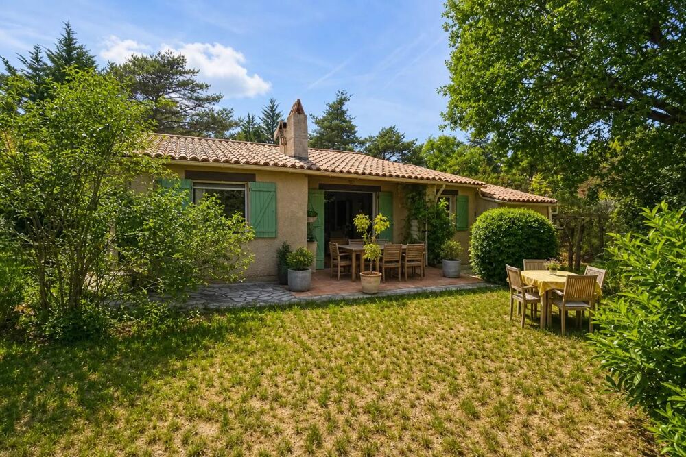 Vente Maison 83690 - TOURTOUR - DOMAINE SAINT PIERRE - MAISON 4 PIÈCES - 2 CHAMBRES - 86.0 M²  - TERRAIN DE 750.0 M² - GARAGE - CALME ABSOLU Tourtour