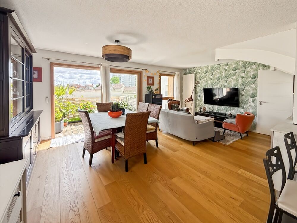 Vente Appartement Superbe Duplex T4 - Double Terrasse - Parking - Entre Nansouty et Barrière de Bègles Bordeaux